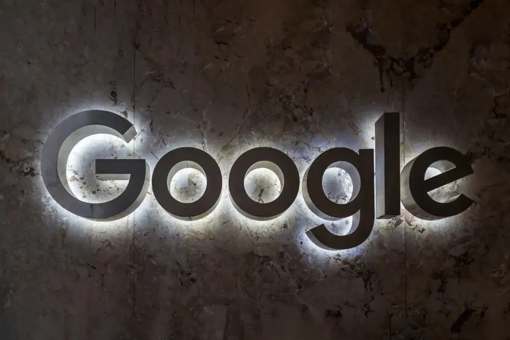 Google işgal rejiminin taleplerini yerine getirdi