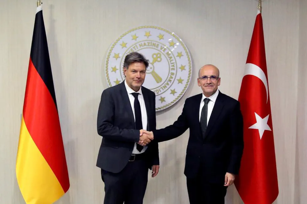 Mehmet Şimşek: Almanya ile dış ticaret hacminde hedef 50 milyar doları aşmak