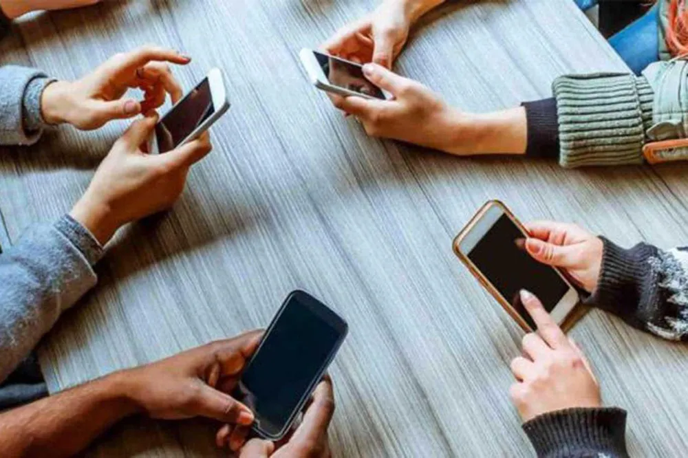 Aile içi huzursuzluk teknoloji bağımlılığını tetikliyor!