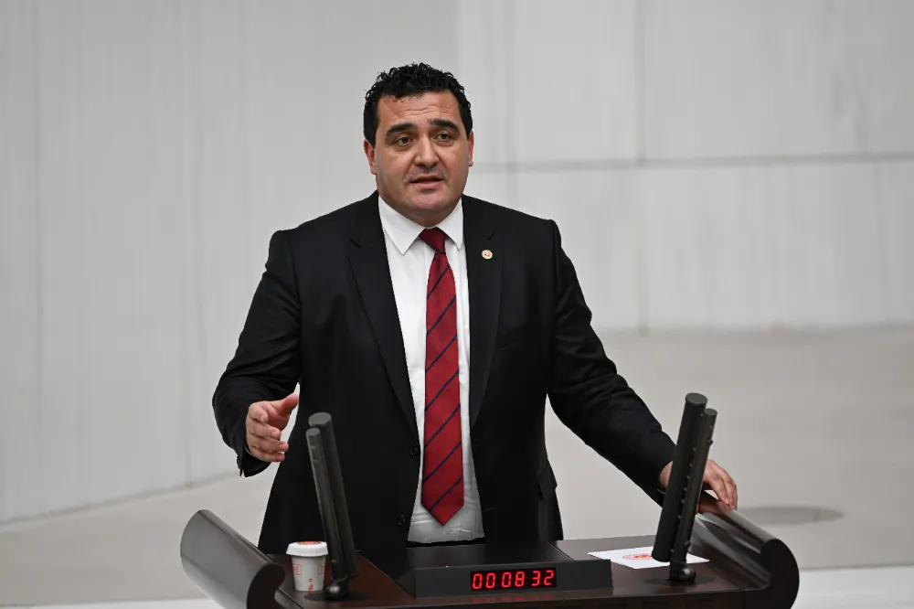 KARASU, DEPREM MAKYAJLI TEKLİF İÇİN İKTİDARA YÜKLENDİ “DERDİNİZ AFET DEĞİL, AFETLERDEN RANT ÇIKARMAK”