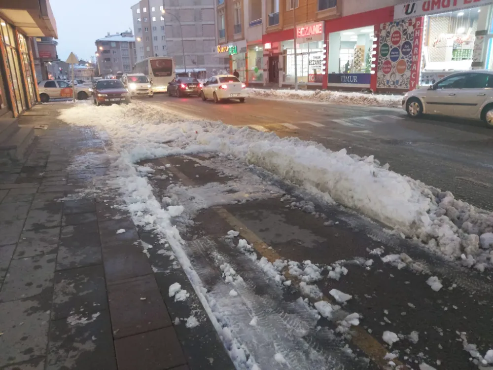 Allah yağdırdı Allah kaldırsın mı demek istiyorsunuz?