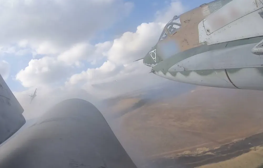 Rus Su-25SM saldırı uçakları, Krasny Liman bölgesindeki Ukrayna ordusunun kalesini yok etti