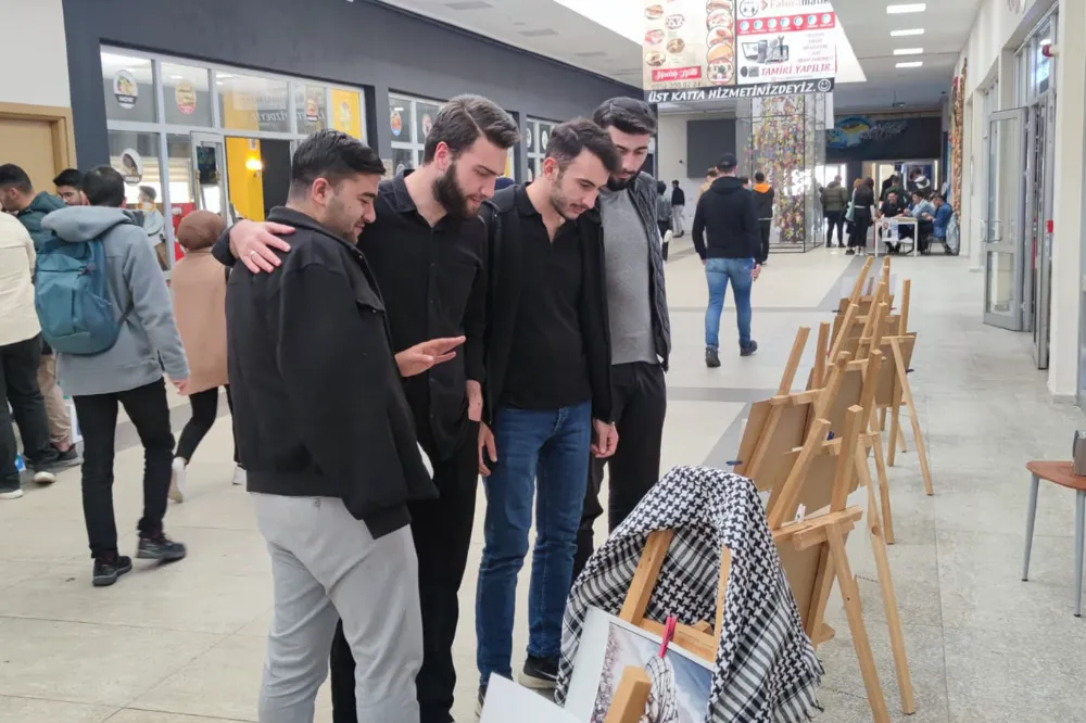 EBYÜ öğrencilerinden Gazze için resim sergisi