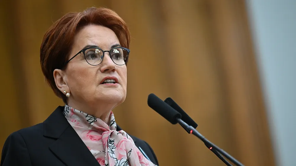 Akşener