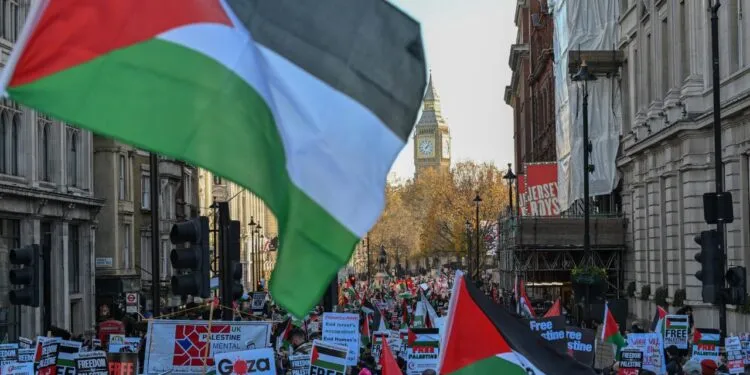 İngiltere’de sanatçılardan, kültür kurumlarının “Filistinlilerin sesini bastırmasına” tepki