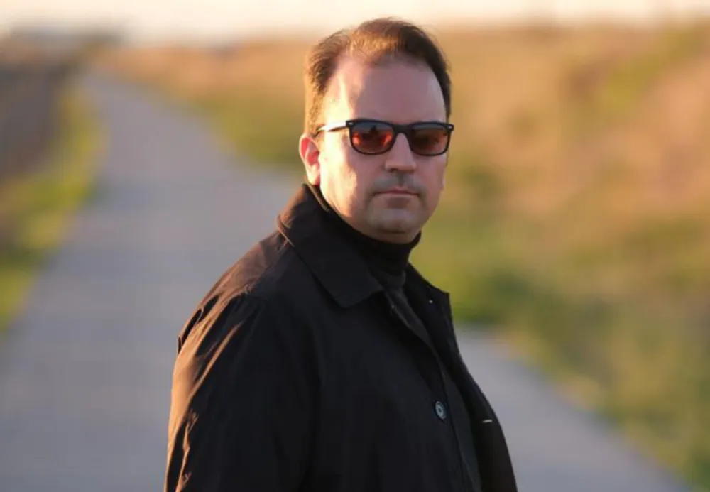 Kyle Inan hayatına bir çok farklı renk kattı!  