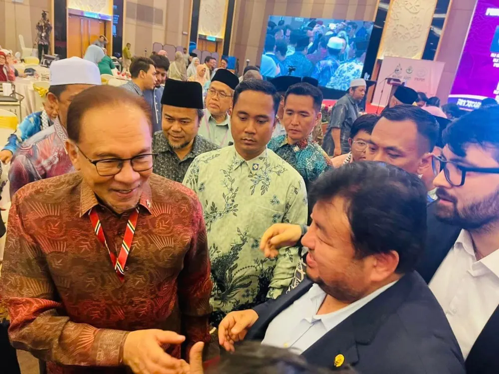 Kardeşlik Sürüyor