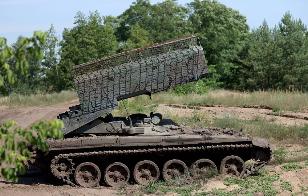 Ukrayna güçleri güney Donetsk yönünde 24 saat içinde 100