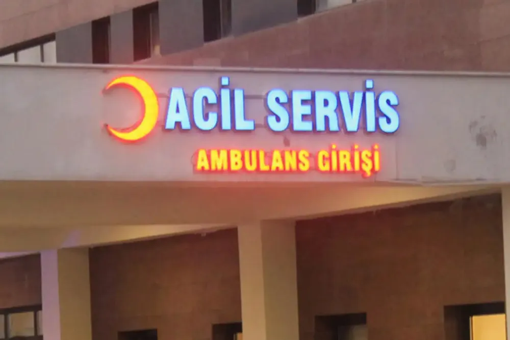 Patlayan kalorifer yaraladı!