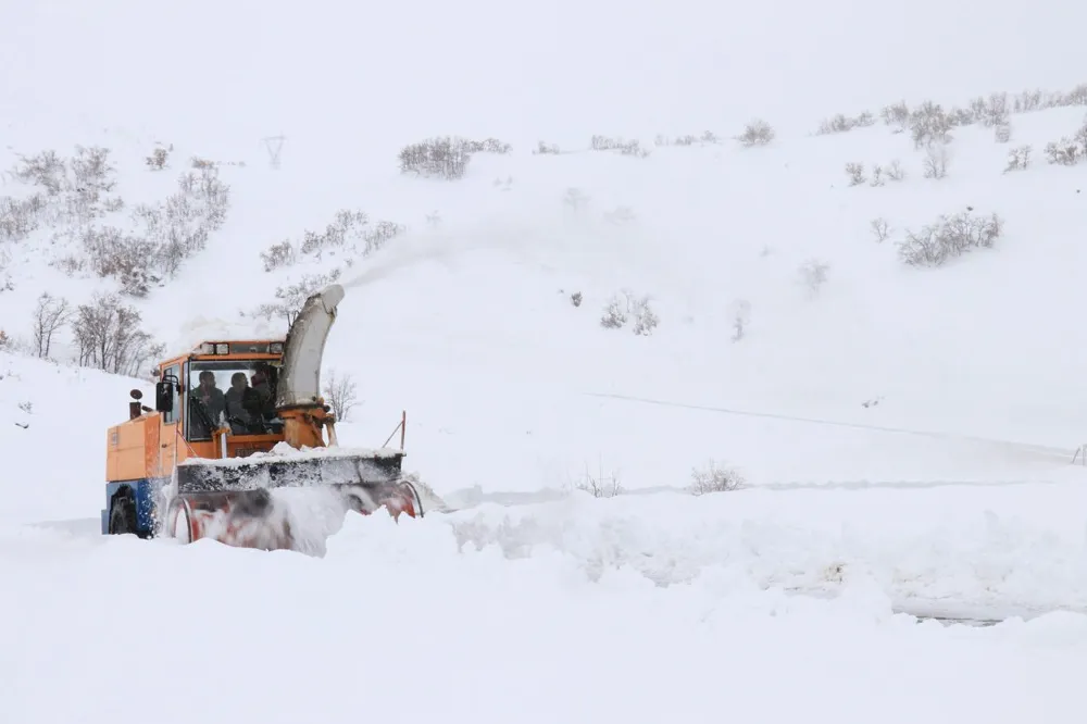 Dört ilde 102 yerleşim birimine ulaşım sağlanamıyor