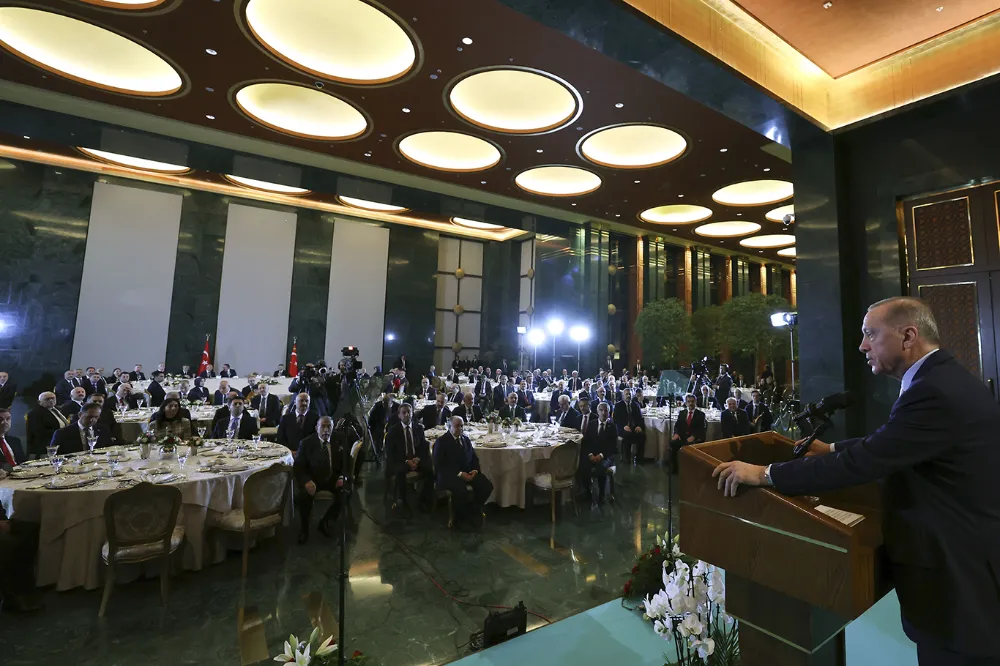 Cumhurbaşkanı Erdoğan: Son günlerde 28 Şubat benzeri müsamereler yapılıyor