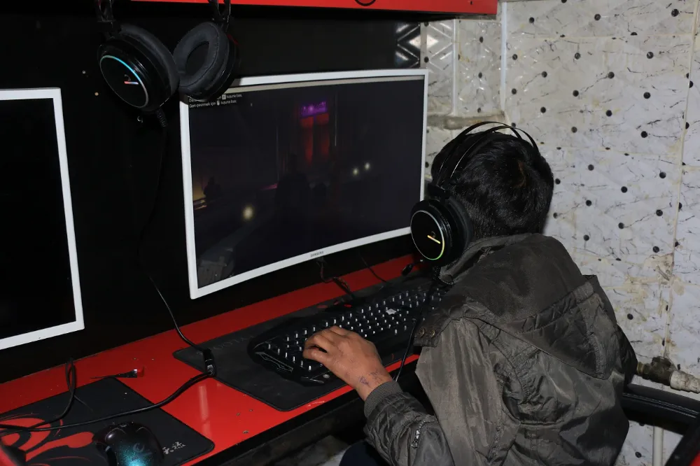 Psikolog Sayar: Teknoloji bağımlılığı ile beraber hareketsiz yaşam da kaçınılmaz oluyor