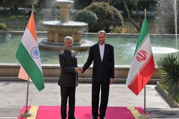 Hindistan ve İran ikili ve çok taraflı ilişkilerin geliştirilmesini görüştü