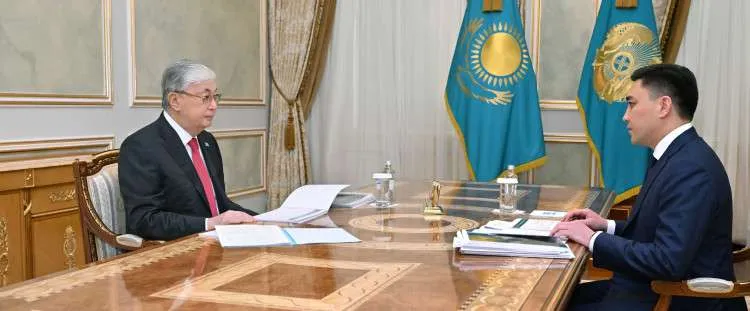 Kassym-Jomart Tokayev, Çimkent akimini kabul etti