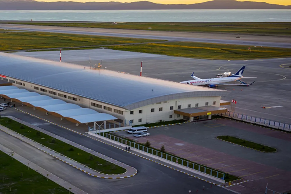 Van Ferit Melen Havalimanı pist yenileme çalışmaları nedeniyle uçuşlara kapanacak