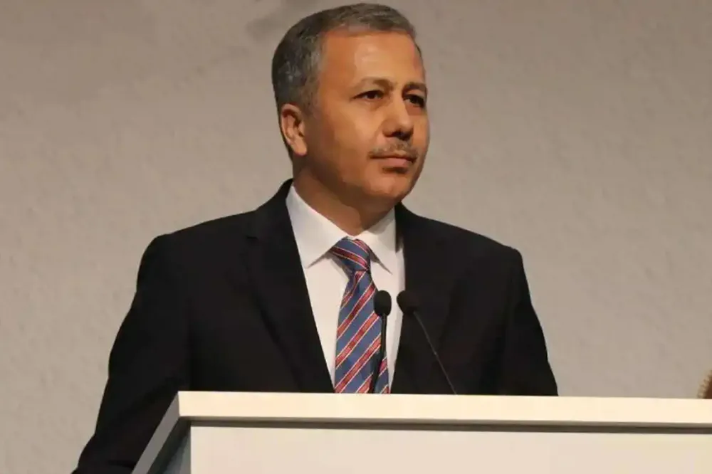 Bakan Yerlikaya, Alman mevkidaşı ile görüştü