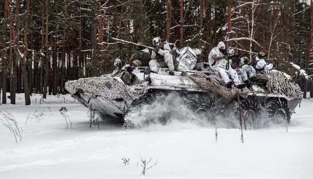 56 çatışma, Silahlı Kuvvetler köprübaşını Herson yönünde genişletiyor