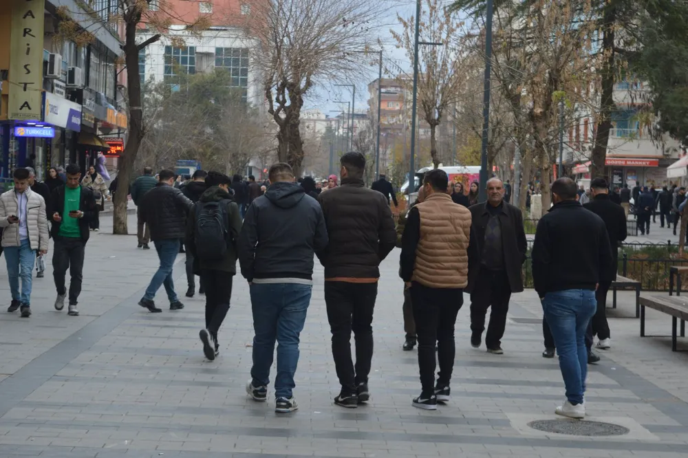 SSK ve BAĞ-KUR emeklileri adil olmayan zamma tepkili