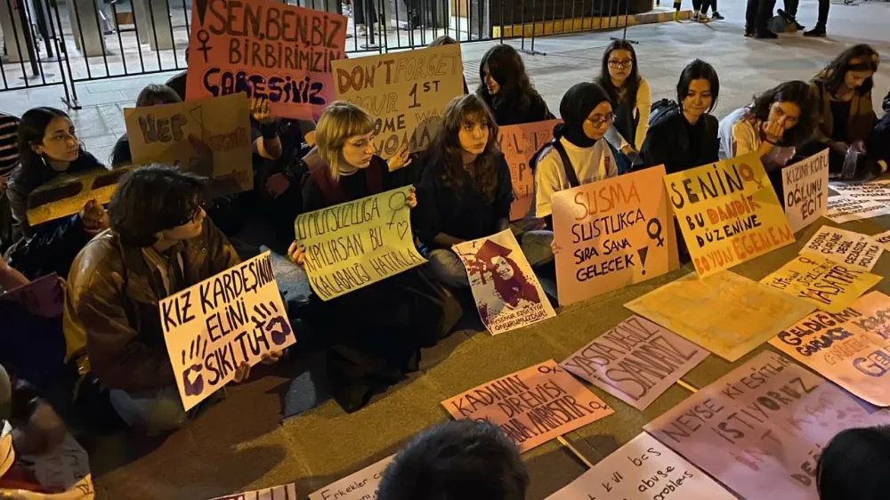 Marmara Üniversitesi önünde eyleme polis izin vermedi