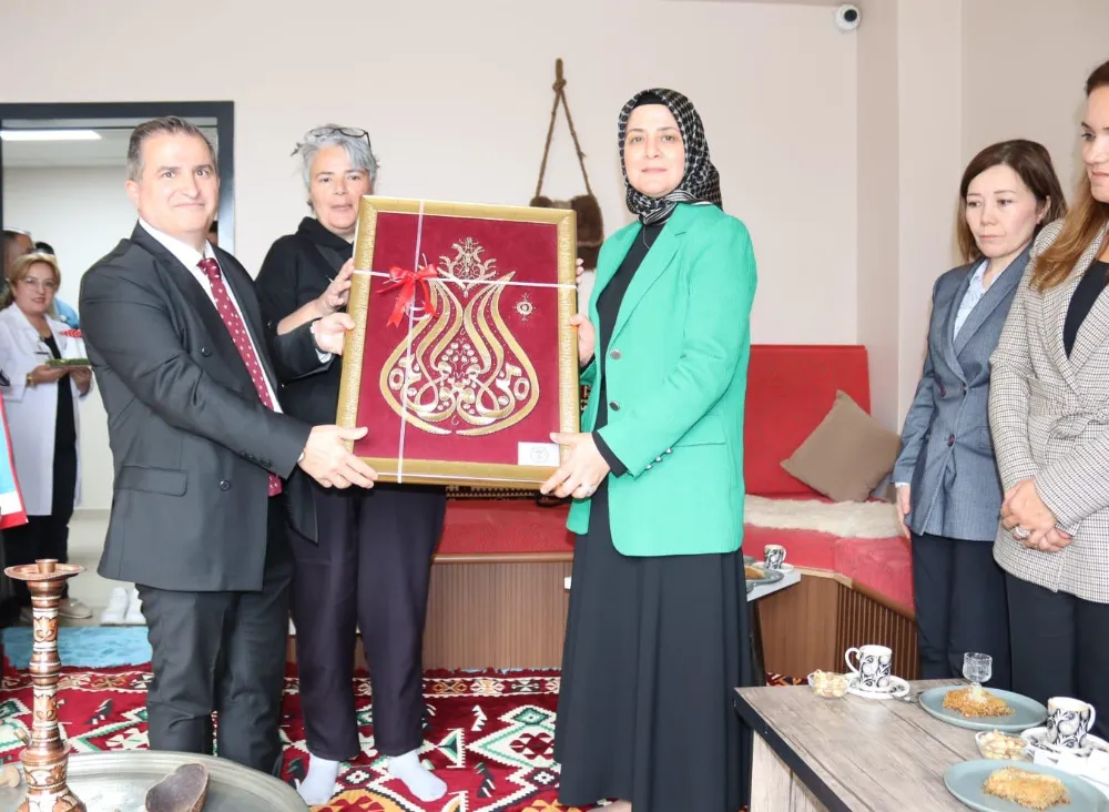 Hanımefendi Azime Çiftçi‘den Pasinler İlçesine Ziyaret