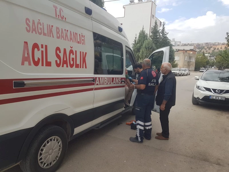 Sevgi Anaokulu önünde motosiklet kazası: 1 yaralı  - Videolu Haber