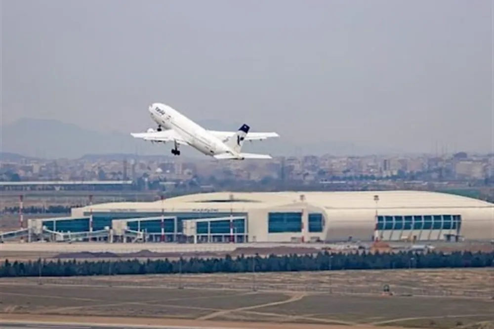 İran, uçaklara cep telefonu dışında elektronik haberleşme cihazlarını yasakladı