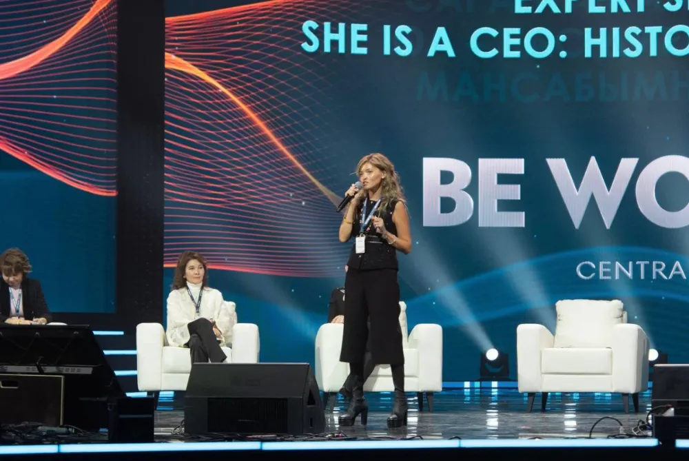 “İnsanlara hizmet etmeyin, dünyaya hizmet edin”: Başarılı kadınların Almatı