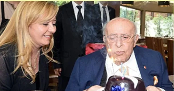 Dr. Aylin Cesur, 9. Cumhurbaşkanı Süleyman Demirel’i andı