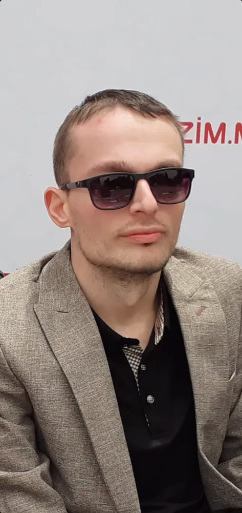 Yazar Etibar HASANZADE