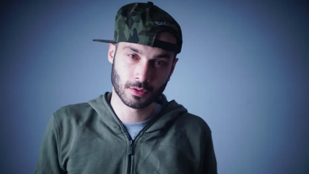 Ünlü rapçi Sansar Salvo