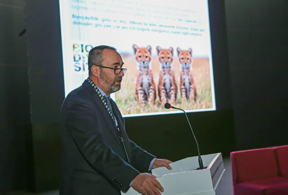 İLERİ MİKROSKOP TEKNİKLERİ ÇALIŞTAYI DÜZENLENDİ