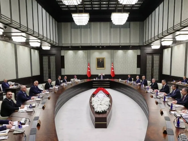 Milyonlarca öğretmenin gözü Bakanlar Kurulu