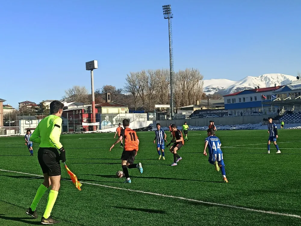 SERKANDAŞ SİGORTA ERZURUM U-15 YAŞ GRUBU MÜSABAKALARI İLK HAFTA MÜSABAKALARI İLE BAŞLADI