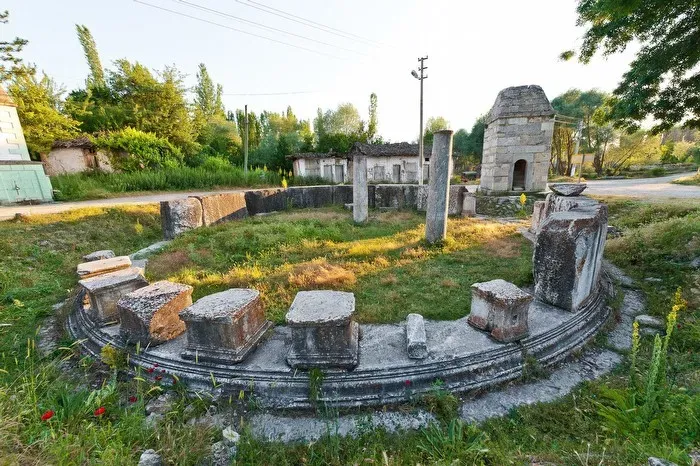 ÜLKEMİZDE HER MİLLET TARİHİNİ KÜLTÜRÜNÜ BIRAKMIŞ