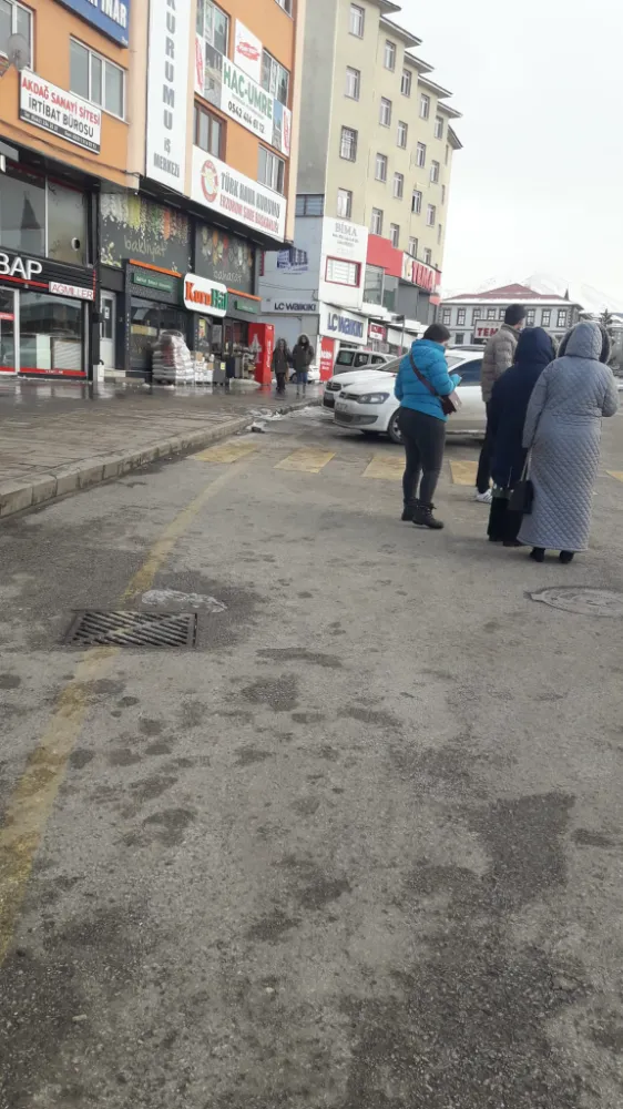 Erzurum’da durak işgallerine kim son verecek?