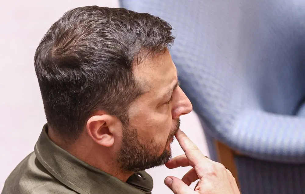 Ukrayna cumhurbaşkanı Rus birliklerinin ilerleyişini kabul etti