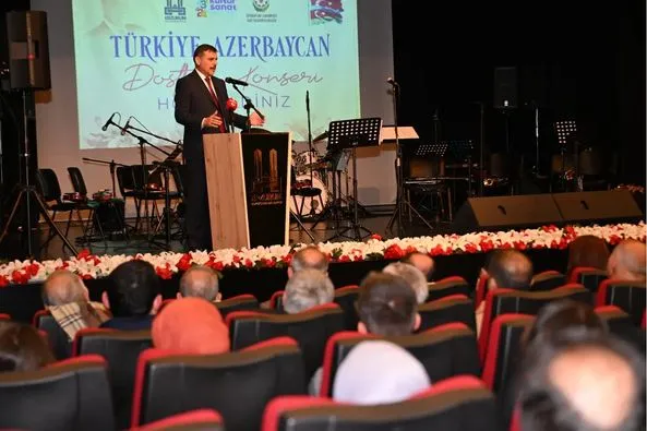 Ulu Önder Haydar Aliyev doğumunun 101. yıl dönümünde düzenlenen törenle anıldı