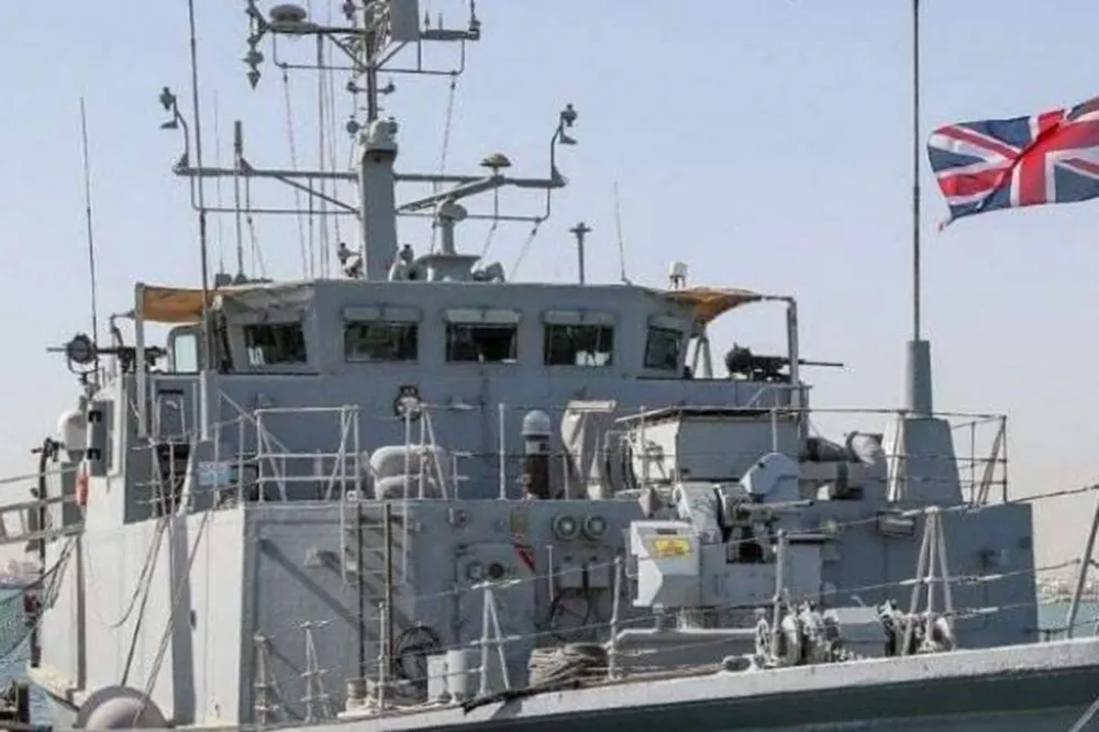 İşgal çetesini korumaya gelen İngiltere Yemen