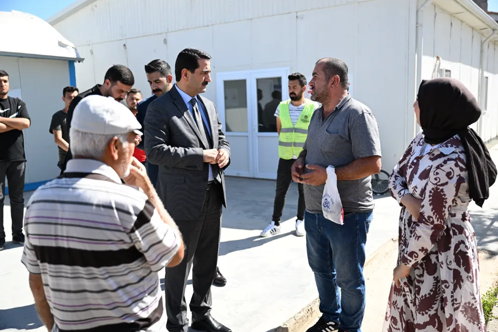 Battalgazi Belediye Başkanı Taşkın, konteyner kentte kalan depremzedeleri ziyaret etti