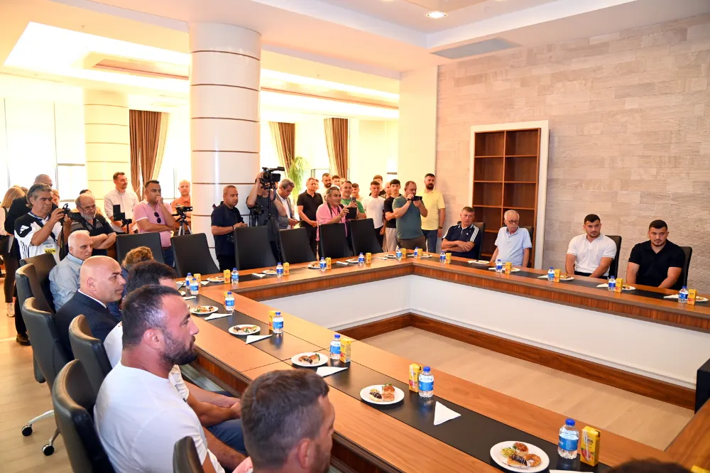 MEGASTAR BAŞPEHLİVAN ALİ GÜRBÜZ MANAVGAT BELEDİYESİNDE 