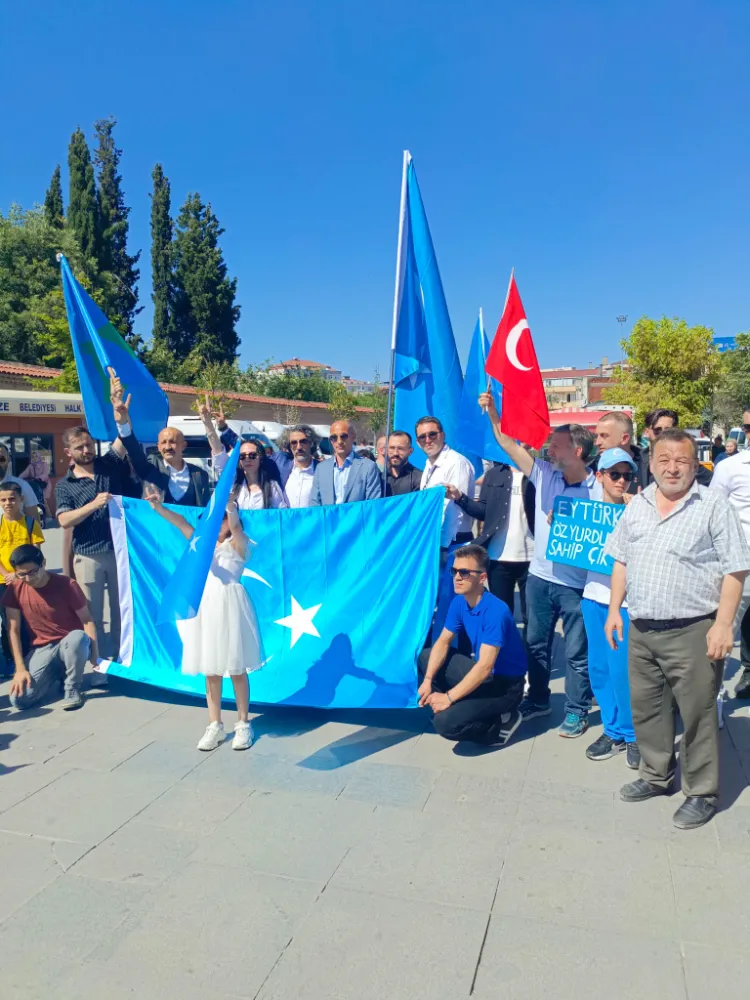 Yüce Türk Milleti !