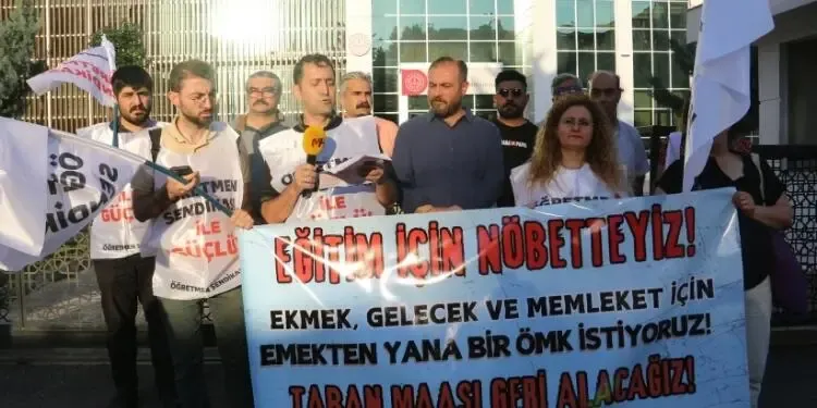 Özel sektör öğretmenleri: “Öğretmenler asgari ücrete mahkum edilemez”