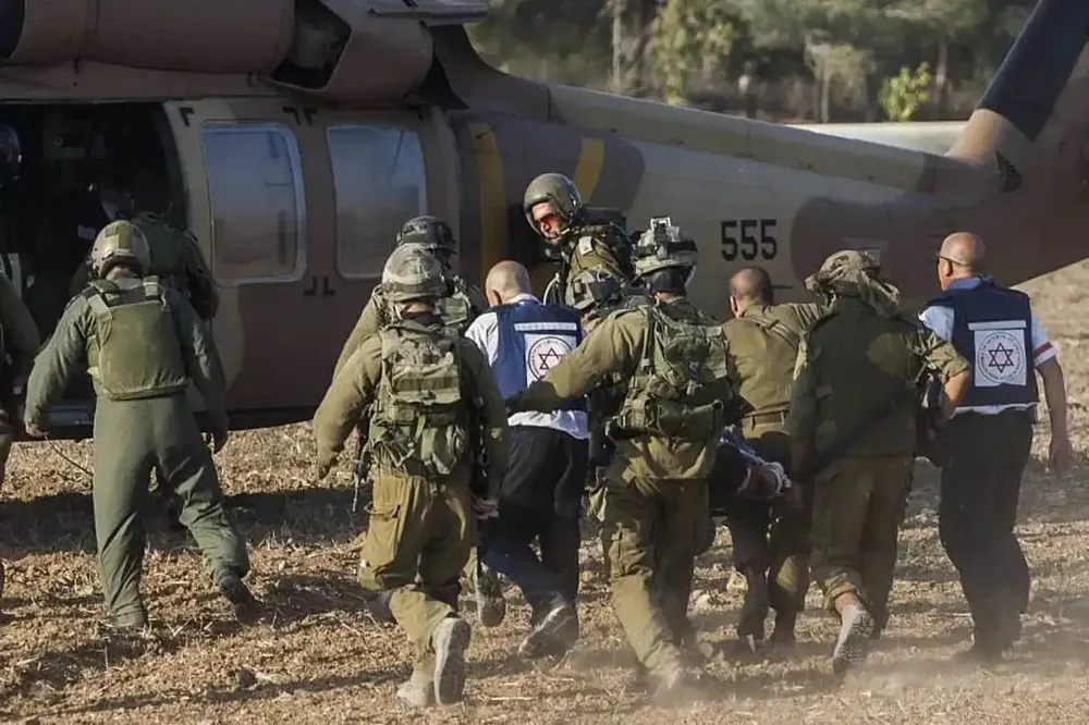 Siyonist rejim askeri üssündeki patlamada 9 işgalci yaralandı