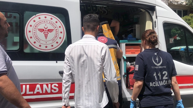 Devrilen motosiklet sürücüsü yaralandı 