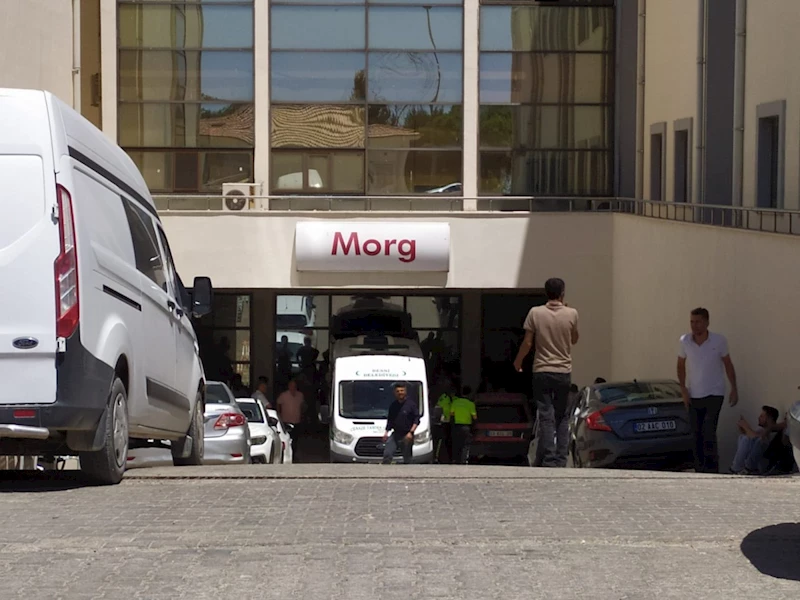 Beton karma makinesine kapılan işçi hayatını kaybetti  - Videolu Haber