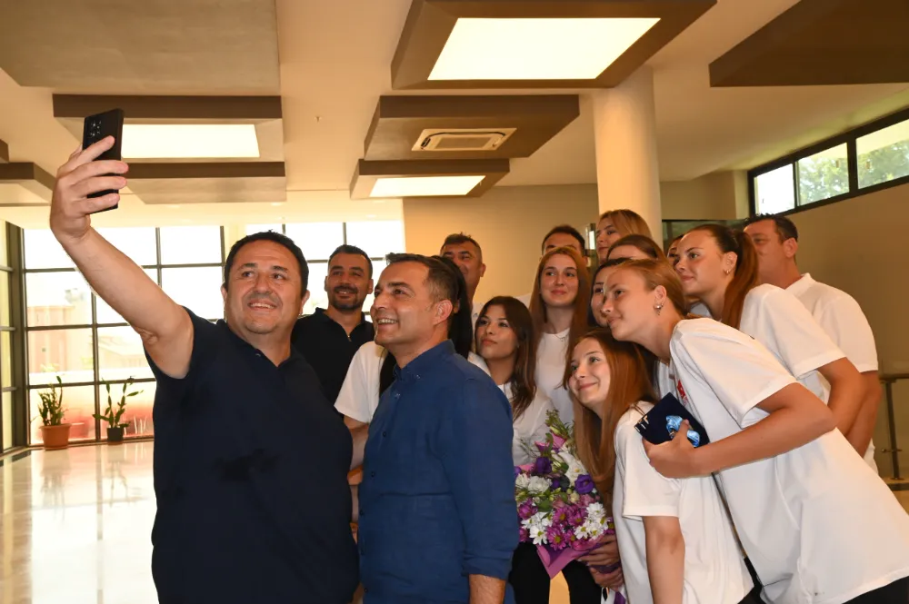 MANAVGAT BELEDİYESPOR KADIN VOLEYBOL TAKIMI YENİ SEZONA HAZIR