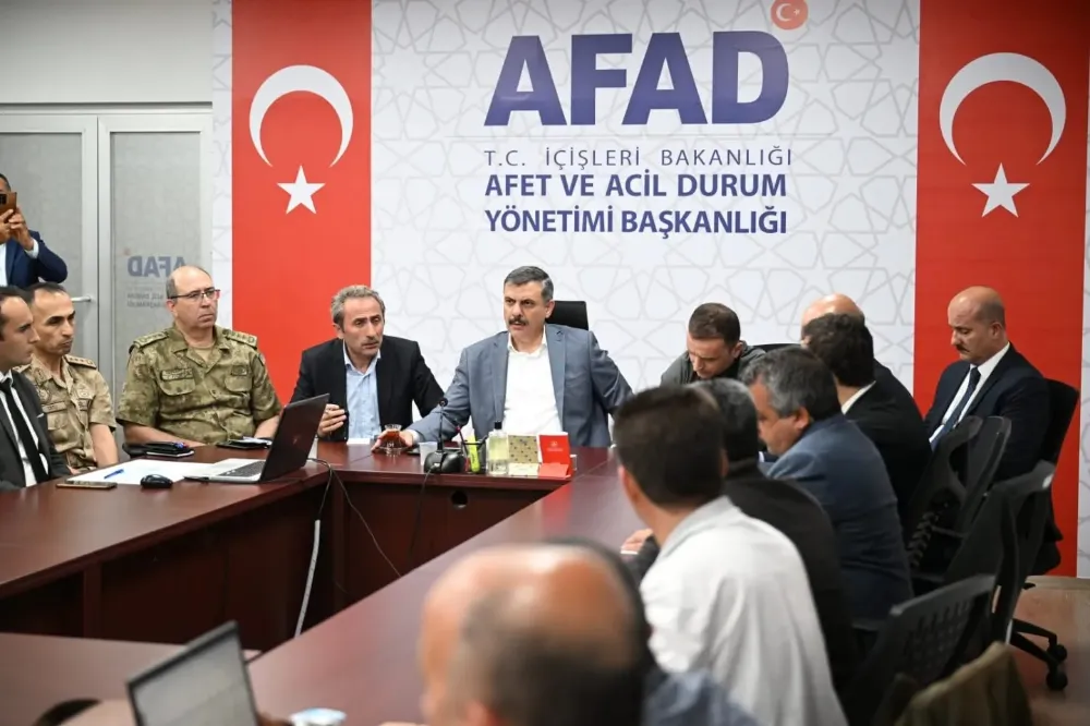 Vali Çiftçi Kriz Masasını topladı…