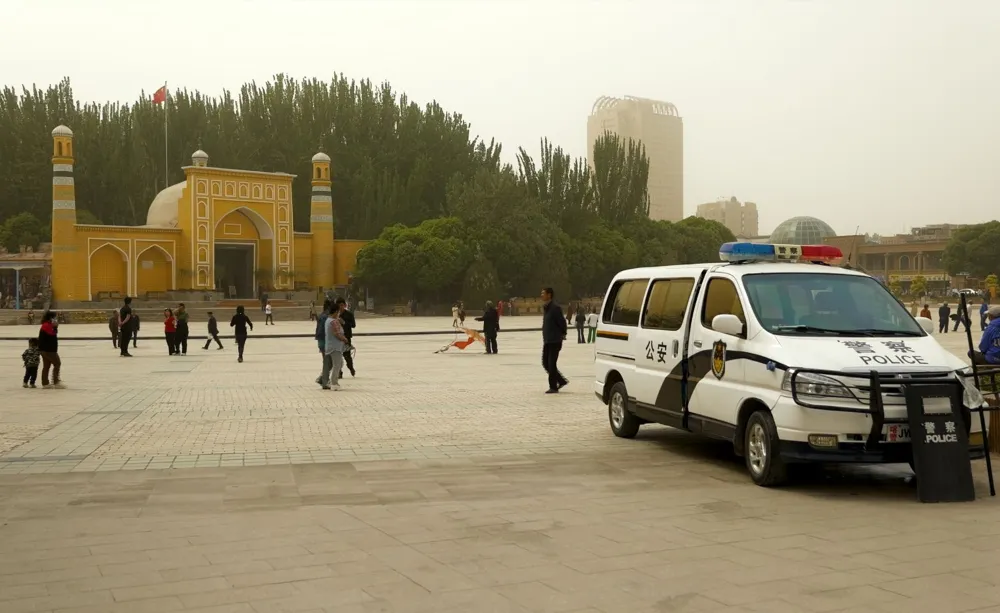 Uygur Türkü 6 iş insanı daha hapse atıldı