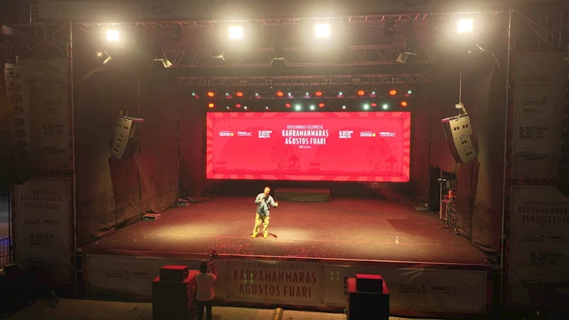 Minikler fuarda Sertaç Abi ile buluştu 