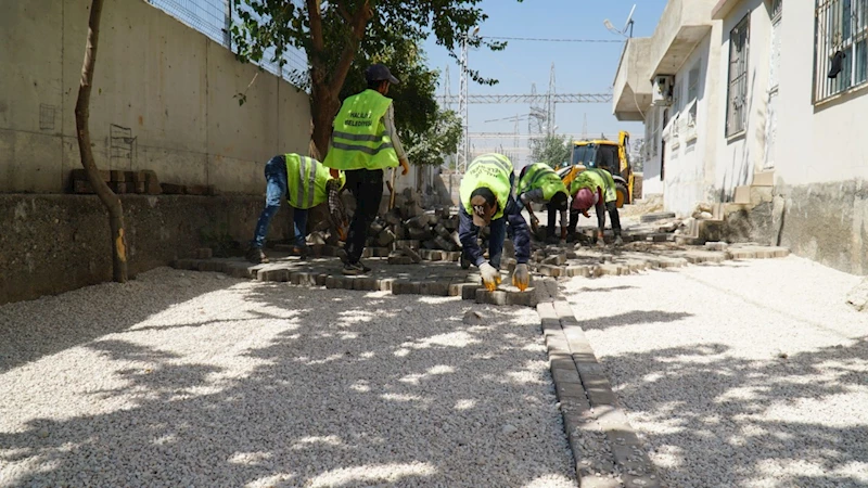Mahalle muhtarları: Sokaklar hızla onarılıyor 